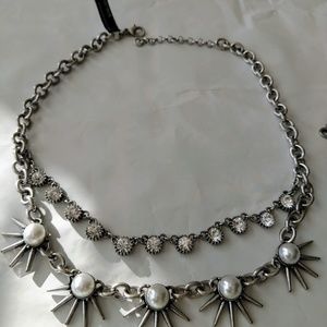 Silver double necklace w/pearl and stone